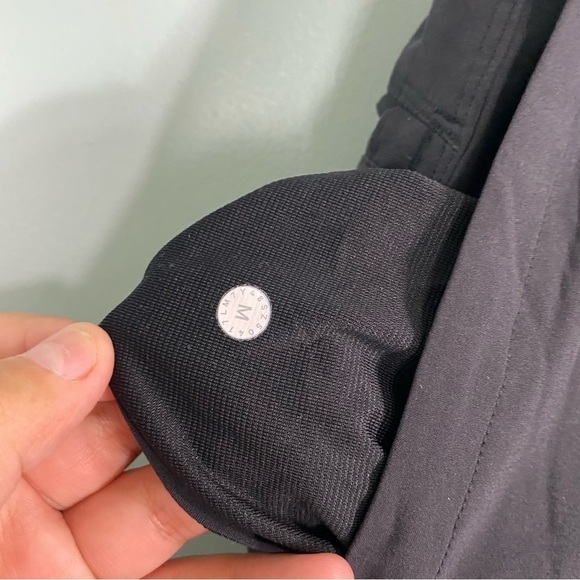 Lululemon THE Short‎ Black Linerless Sz M M7Y48S - Picture 2 of 4